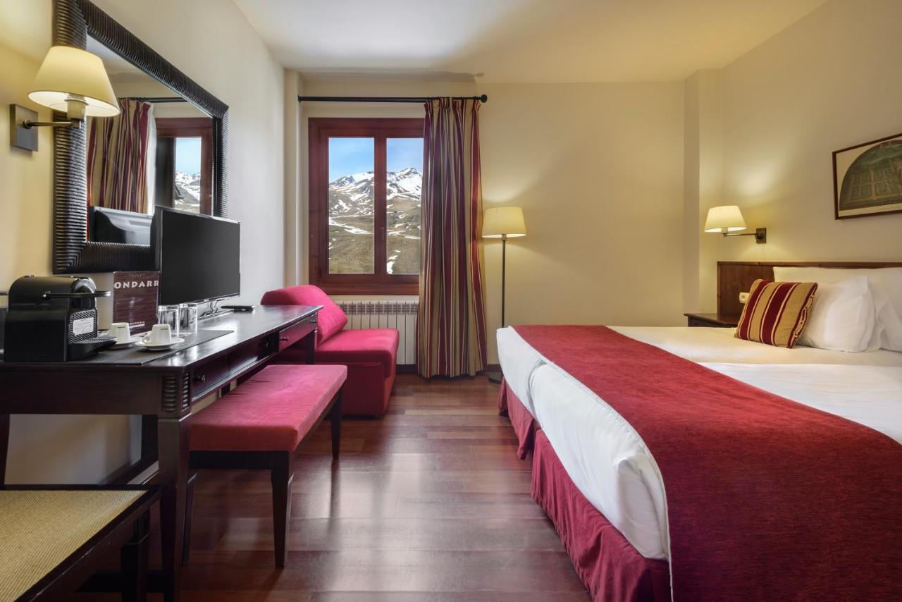 Hotel Saliecho Formigal Ngoại thất bức ảnh