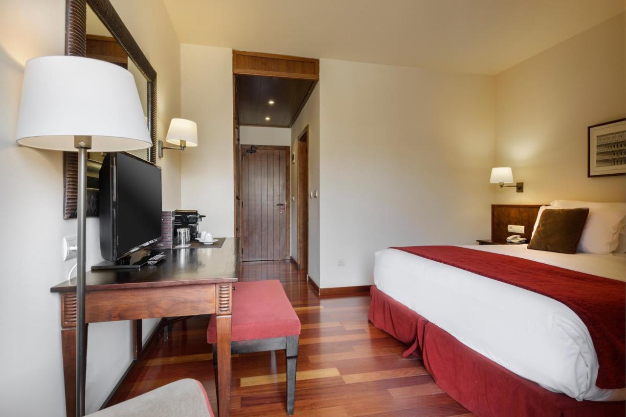 Hotel Saliecho Formigal Ngoại thất bức ảnh